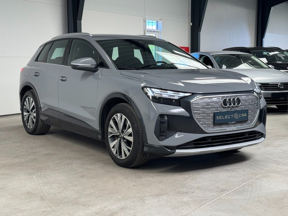 Audi Q4 e-tron 45 Advance quattro 5d