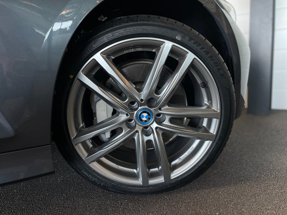 BMW 330e 2,0 Touring Sport Line aut. 5d