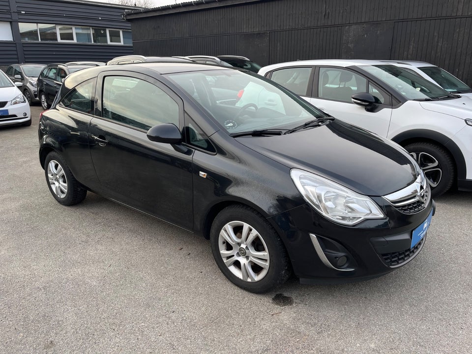 Opel Corsa 1,2 16V Cosmo aut. 5d
