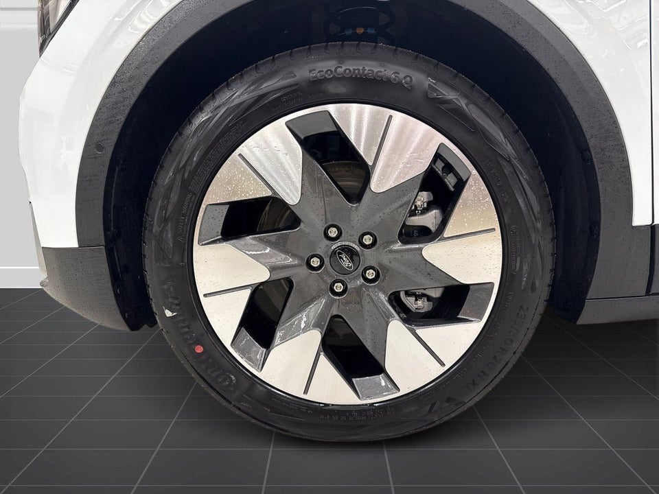 Ford Explorer 77 Premium Extended Range 5d