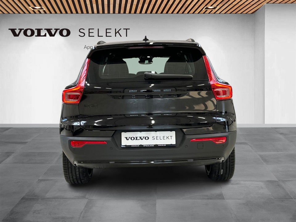 Volvo EX40 Twin Black Edition 5d