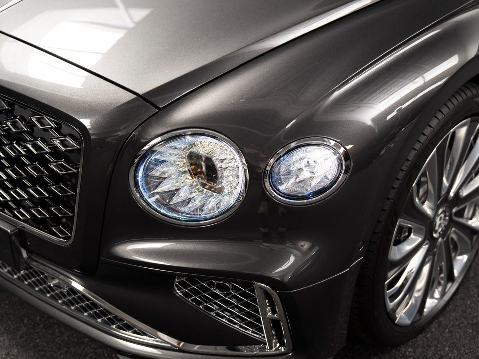Bentley Flying Spur 4,0 V8 Hybrid Mulliner aut. 4d