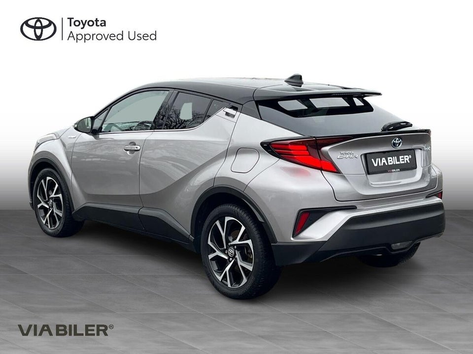 Toyota C-HR 1,8 Hybrid Premium Selected CVT 5d