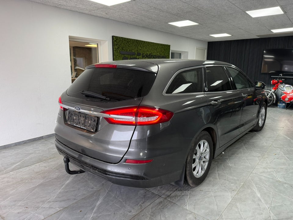 Ford Mondeo 2,0 HEV Titanium stc. CVT 5d