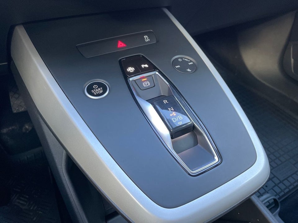 Audi Q4 e-tron 40  5d