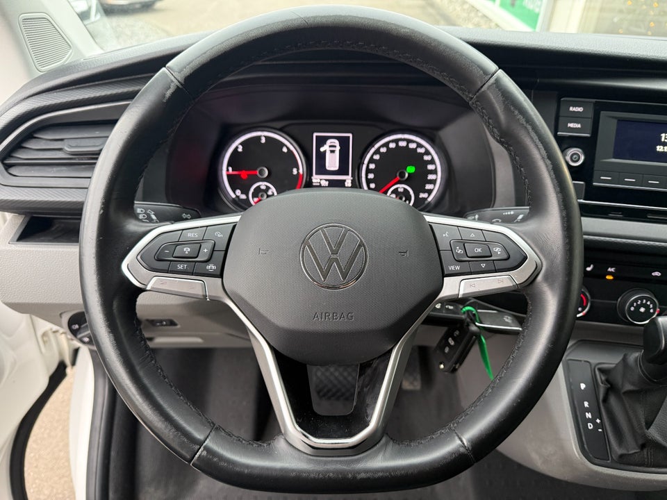 VW Transporter 2,0 TDi 150 Kassevogn DSG lang