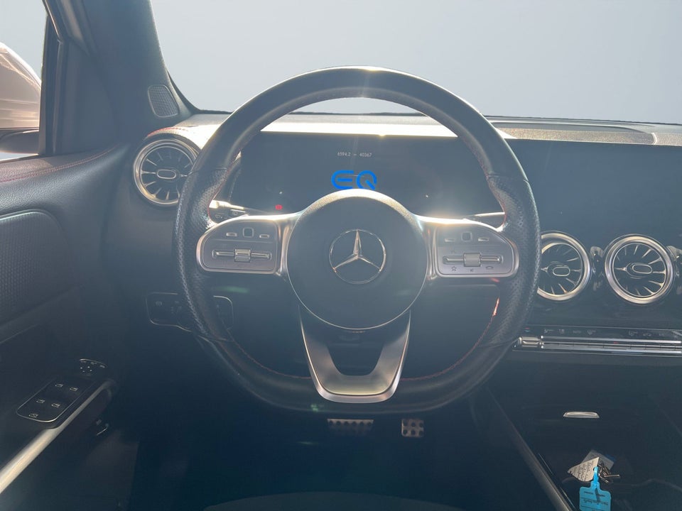 Mercedes EQB250 AMG Line 5d