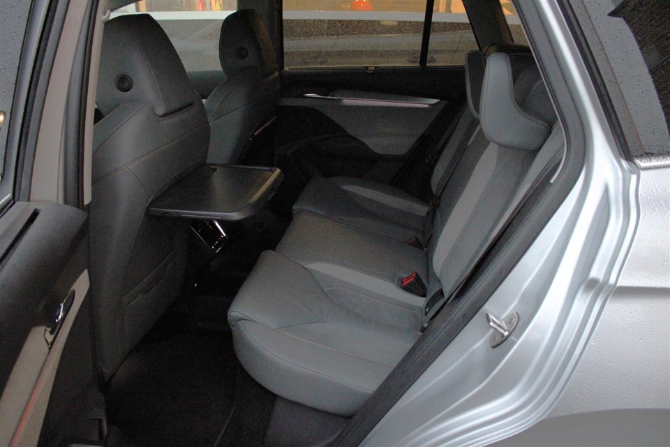 Skoda Enyaq 80 iV Selection Lounge 5d