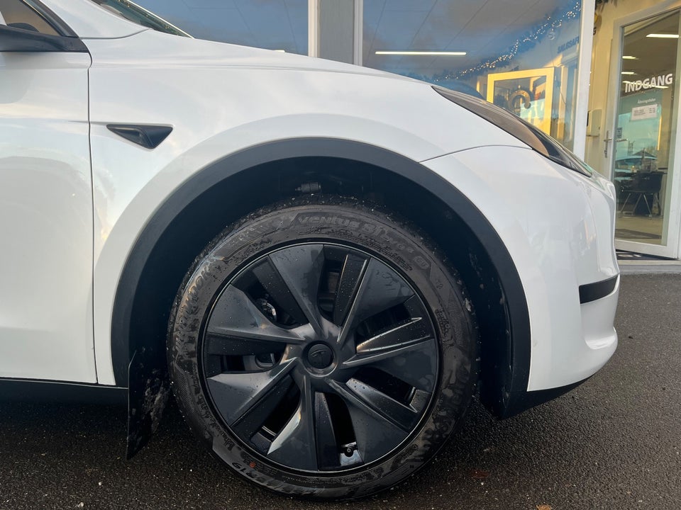 Tesla Model Y Long Range RWD 5d
