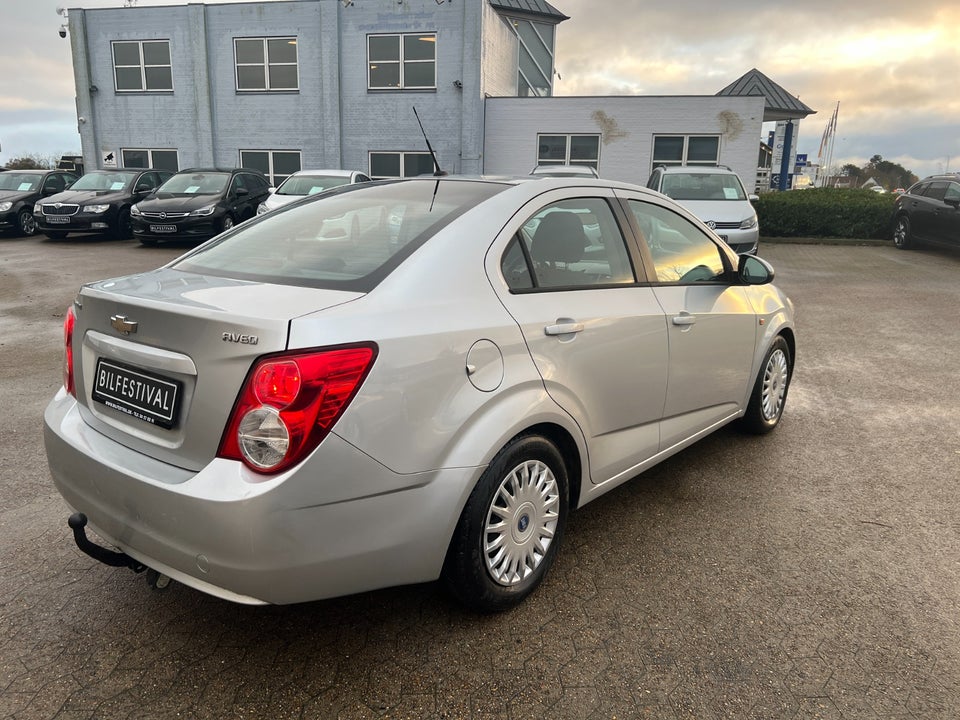 Chevrolet Aveo 1,2 LS 5d