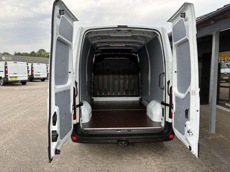 Renault Master IV T33 2,3 dCi 150 L2H2 Kassevogn