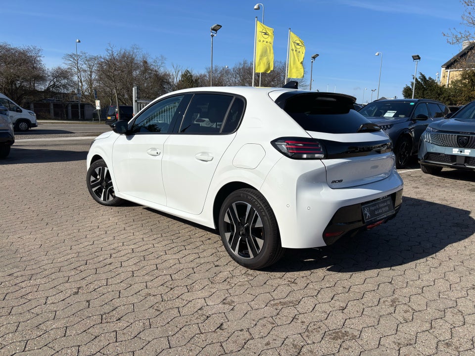 Peugeot 208 1,2 PureTech 100 Allure+ 5d