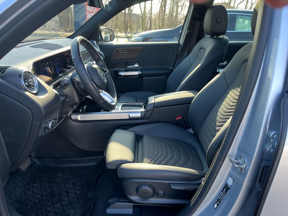 Mercedes EQB250+ Progressive 5d