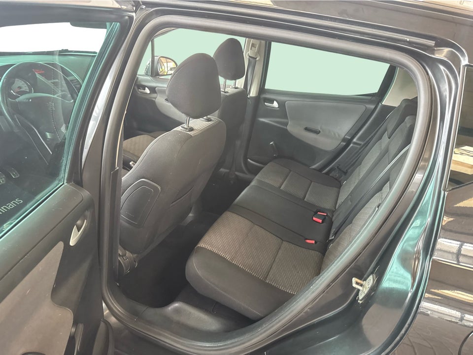 Peugeot 207 1,6 HDi 90 Comfort+ SW 5d