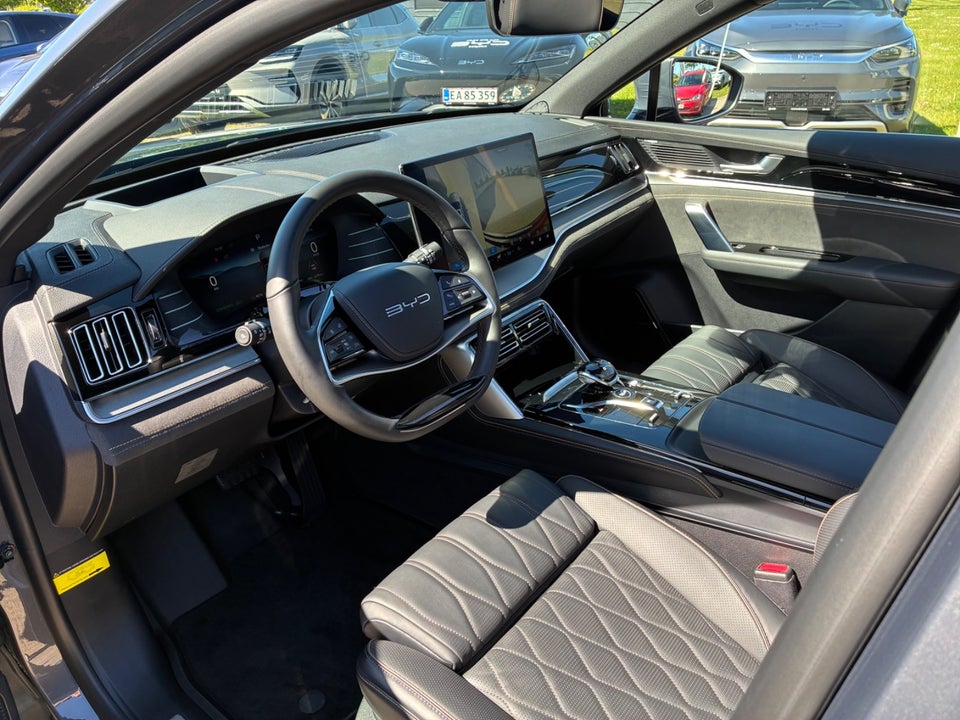 BYD Tang 109 Flagship AWD 7prs 5d