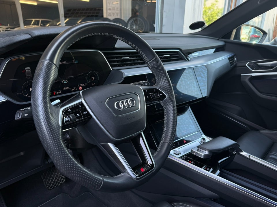 Audi e-tron 55 S-line quattro 5d