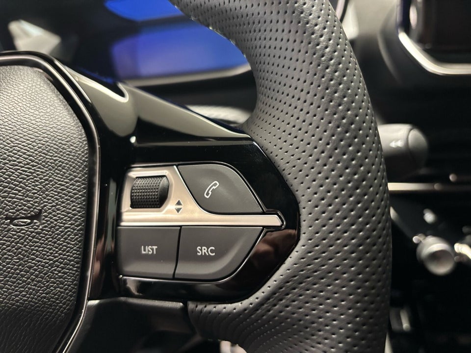 Peugeot e-2008 54 GT 5d