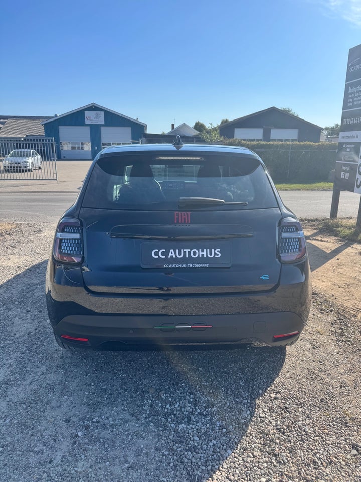 Fiat 600e 54 (RED) 5d