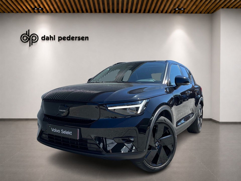 Volvo EX40 Extended Range Black Edition 5d