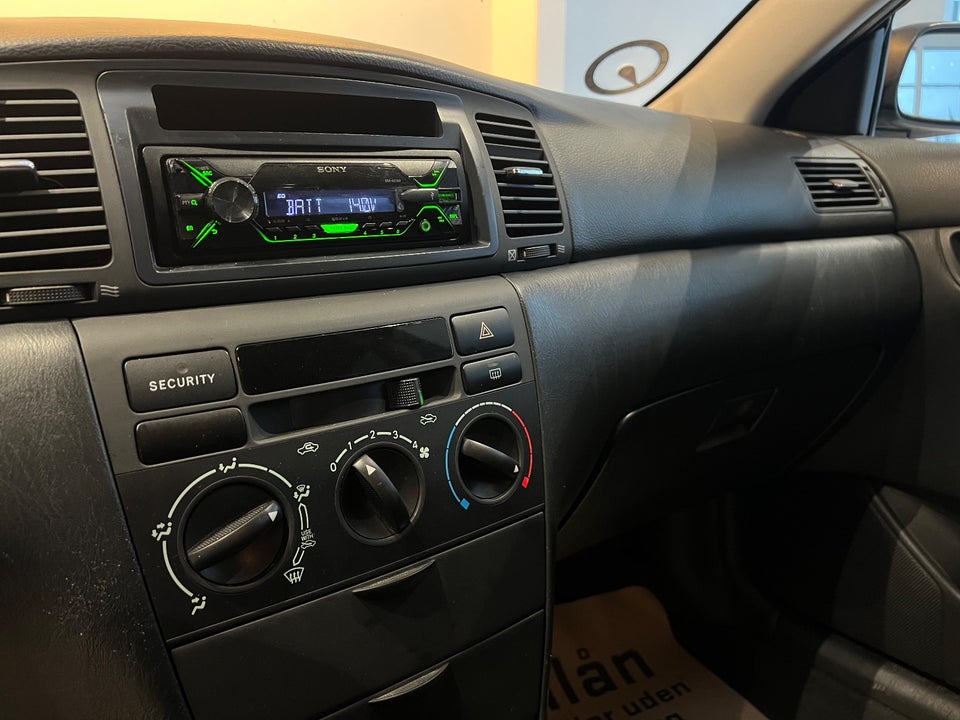 Toyota Corolla 1,4 Sol 5d