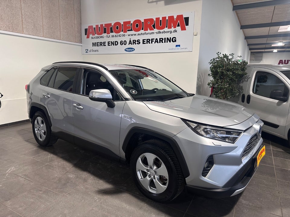 Toyota RAV4 2,5 Hybrid H3 Comfort MDS Van 5d