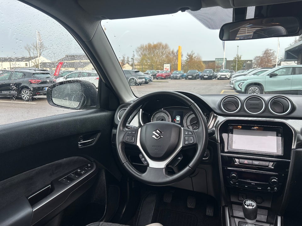 Suzuki Vitara 1,4 mHybrid Adventure 5d