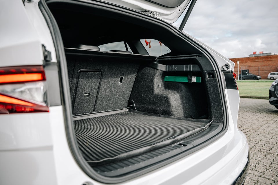 Skoda Enyaq 60 iV Sportline 5d