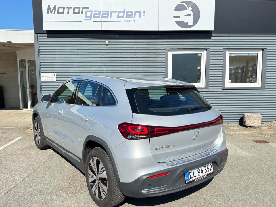 Mercedes EQA250+ Progressive 5d