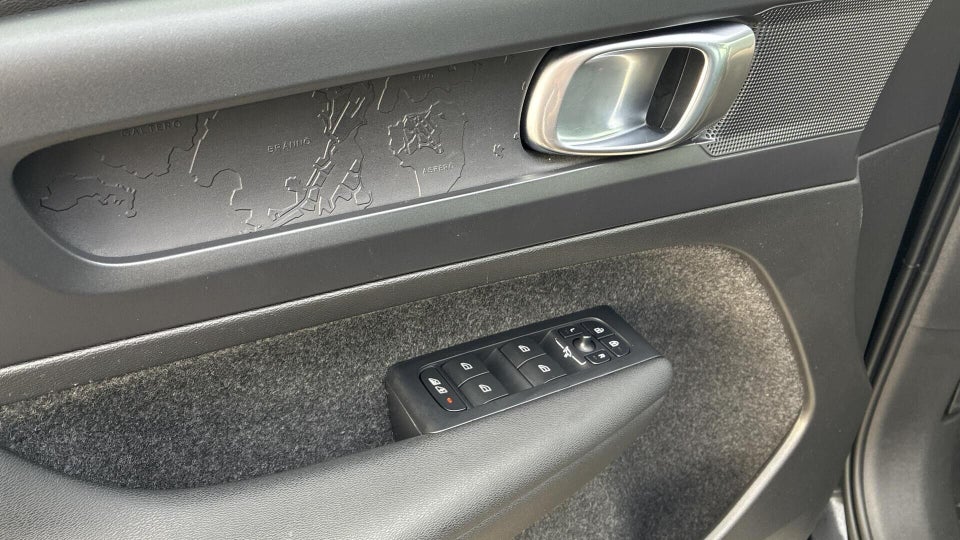 Volvo XC40 P6 ReCharge Plus 5d