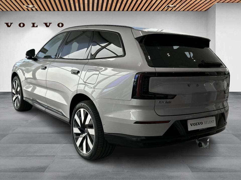 Volvo EX90 Plus 7prs 5d