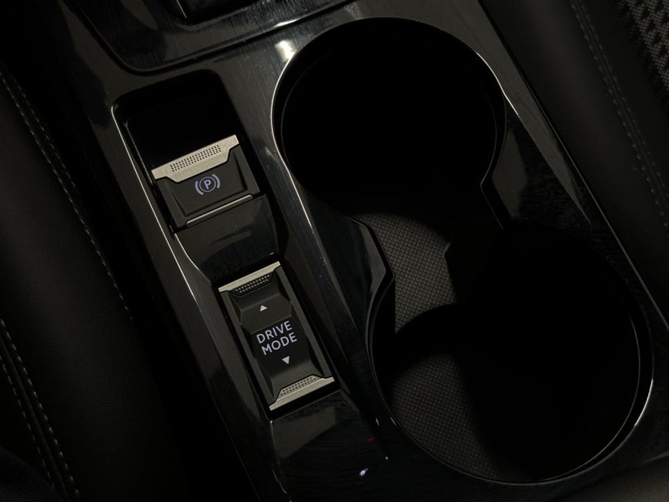 Peugeot e-2008 50 GT 5d