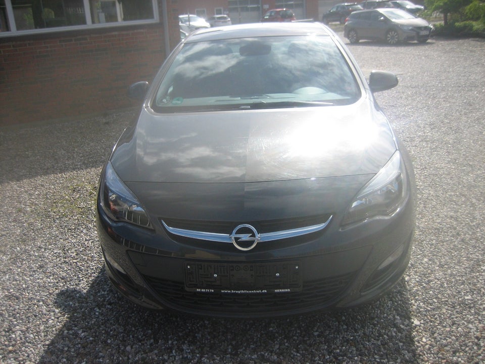 Opel Astra 1,4 T 140 Enjoy 5d