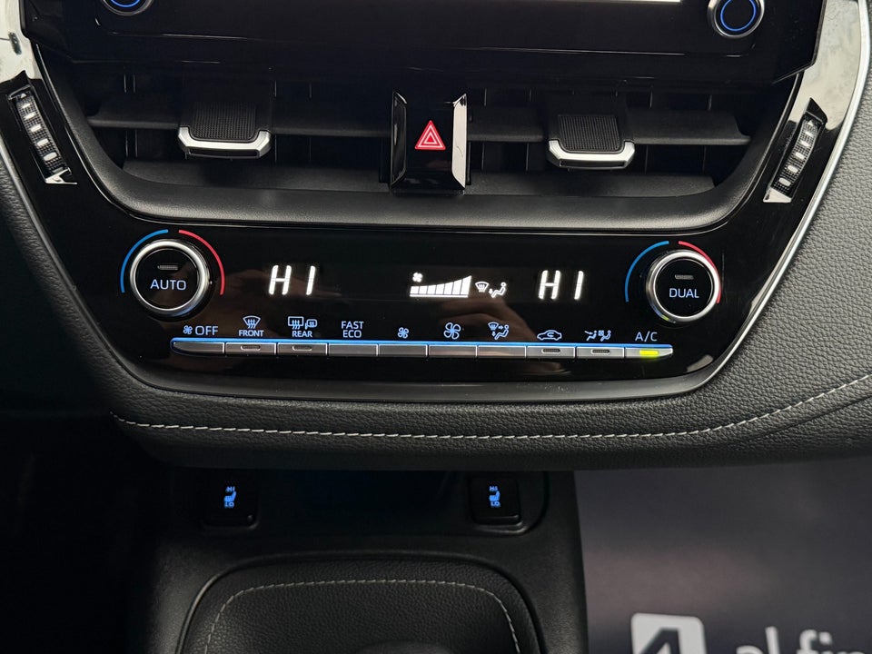 Toyota Corolla 1,8 Hybrid Active Smart Touring Sports MDS 5d