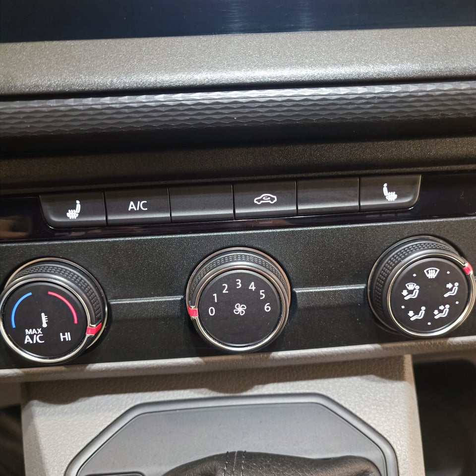 VW Transporter 2,0 TDi 204 Kassevogn DSG lang