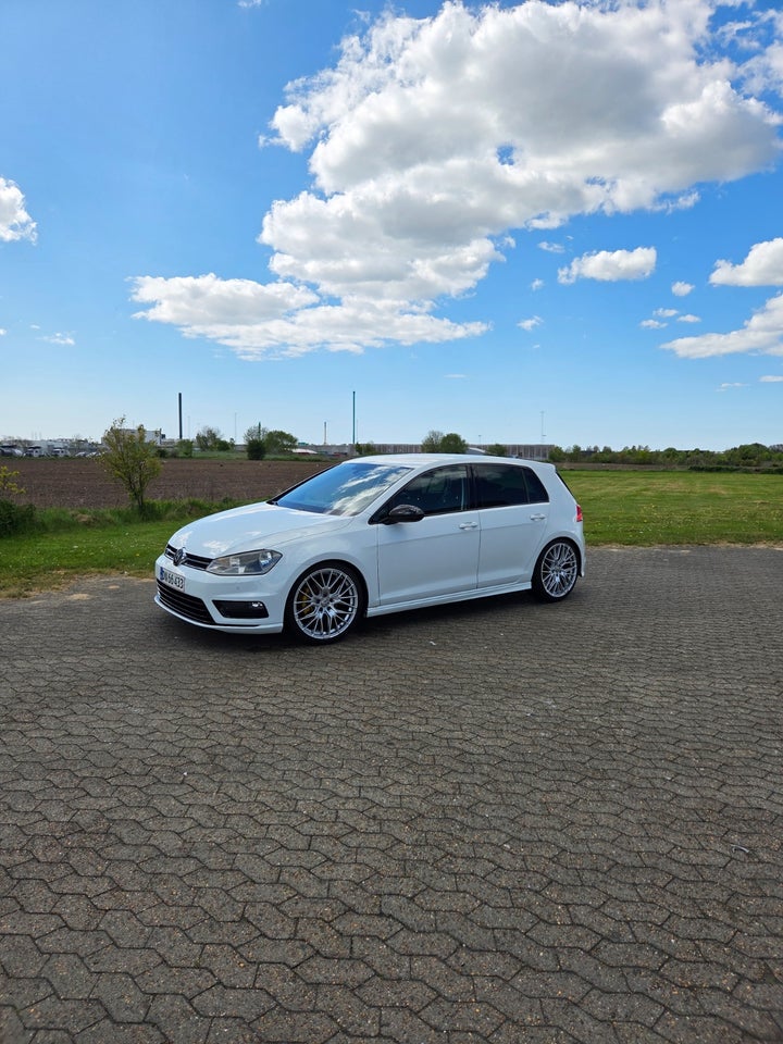 VW Golf VII 1,4 TSi 140 R-line DSG BMT 5d