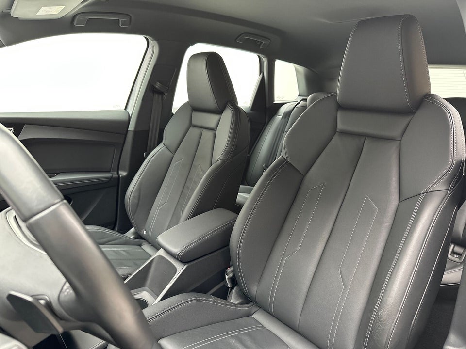 Audi Q4 e-tron 40 Attitude 5d