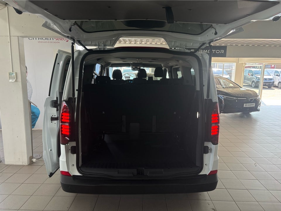 VW e-Caravelle 64 Basis SWB