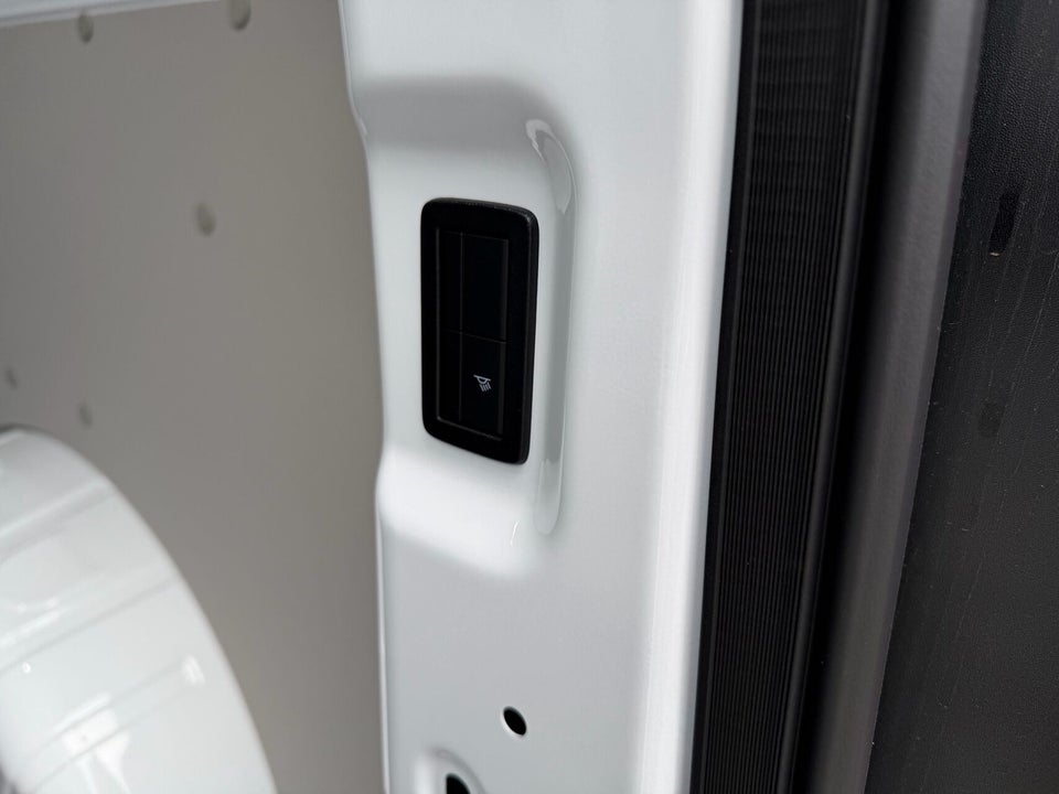 Ford E-Transit Custom 320 L1 64 Limited