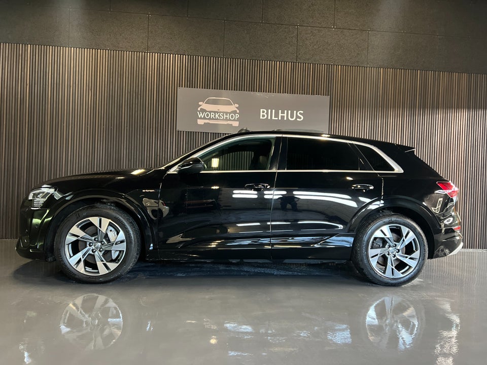 Audi e-tron 55 S-line quattro 5d