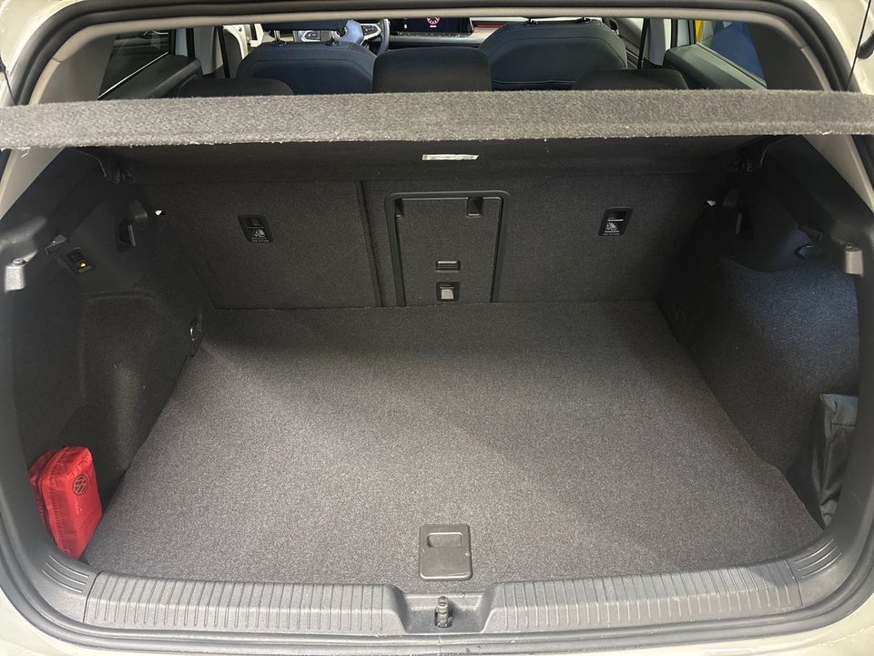 VW Golf VIII 1,4 eHybrid DSG 5d