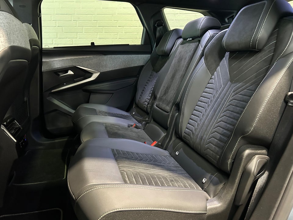 Peugeot e-5008 77 GT 7prs 5d