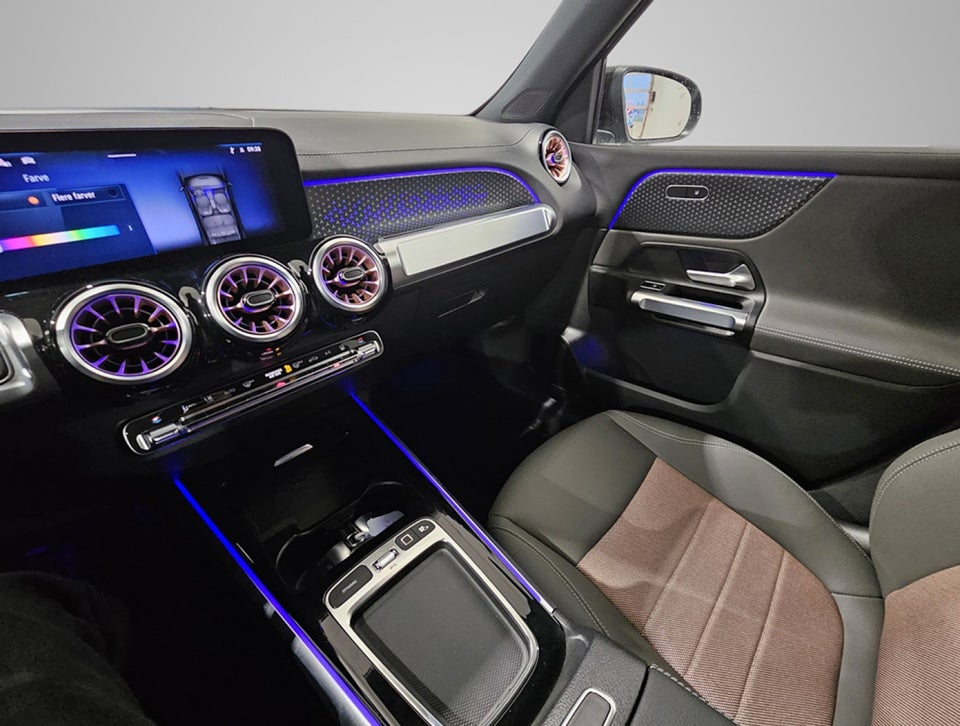 Mercedes EQB300 Progressive Advance Plus 4Matic 7prs 5d