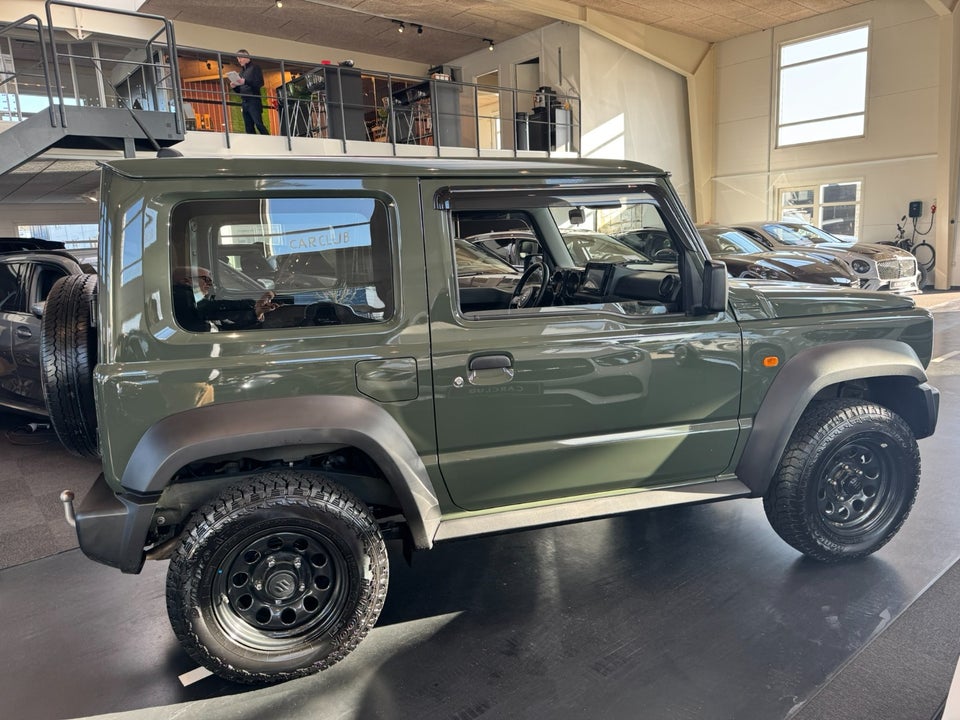 Suzuki Jimny 1,5 Active AllGrip Van 3d