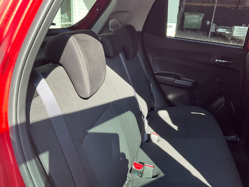 Suzuki Swift 1,2 mHybrid Action 5d