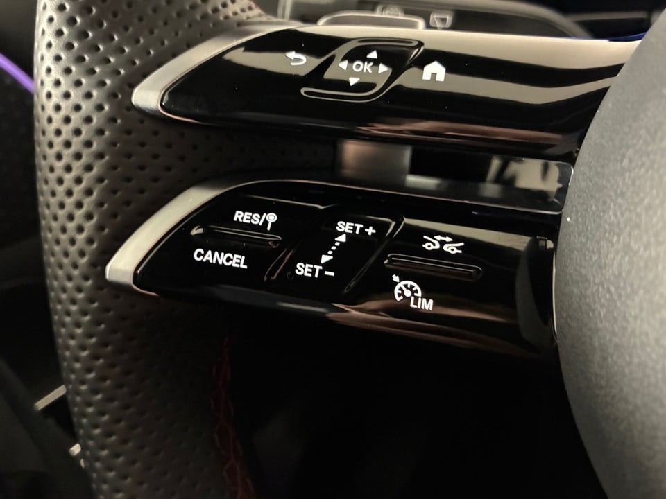 Mercedes EQA350 AMG Premium 4Matic 5d