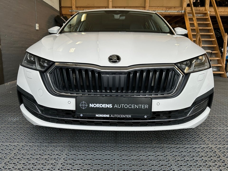 Skoda Octavia 1,4 TSi iV Plus Combi DSG 5d