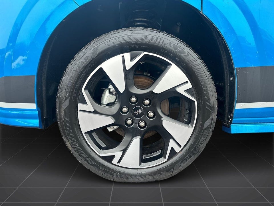 Ford E-Transit Custom 340L 64 Sport