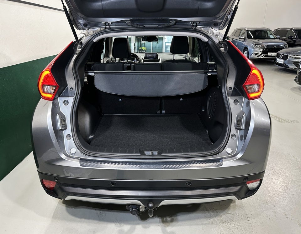 Mitsubishi Eclipse Cross 1,5 T 163 Intense+ CVT 5d