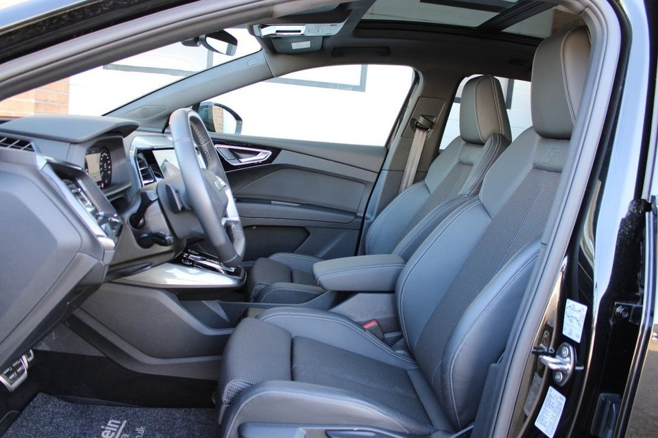Audi Q4 e-tron 45 S-line 5d