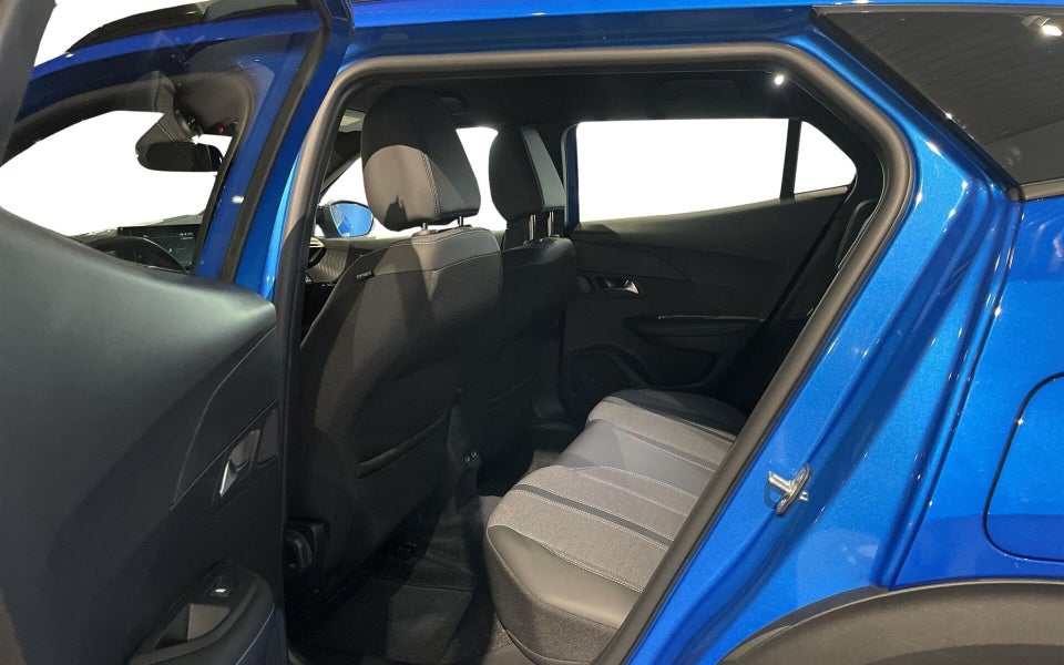 Peugeot e-2008 50 Allure 5d